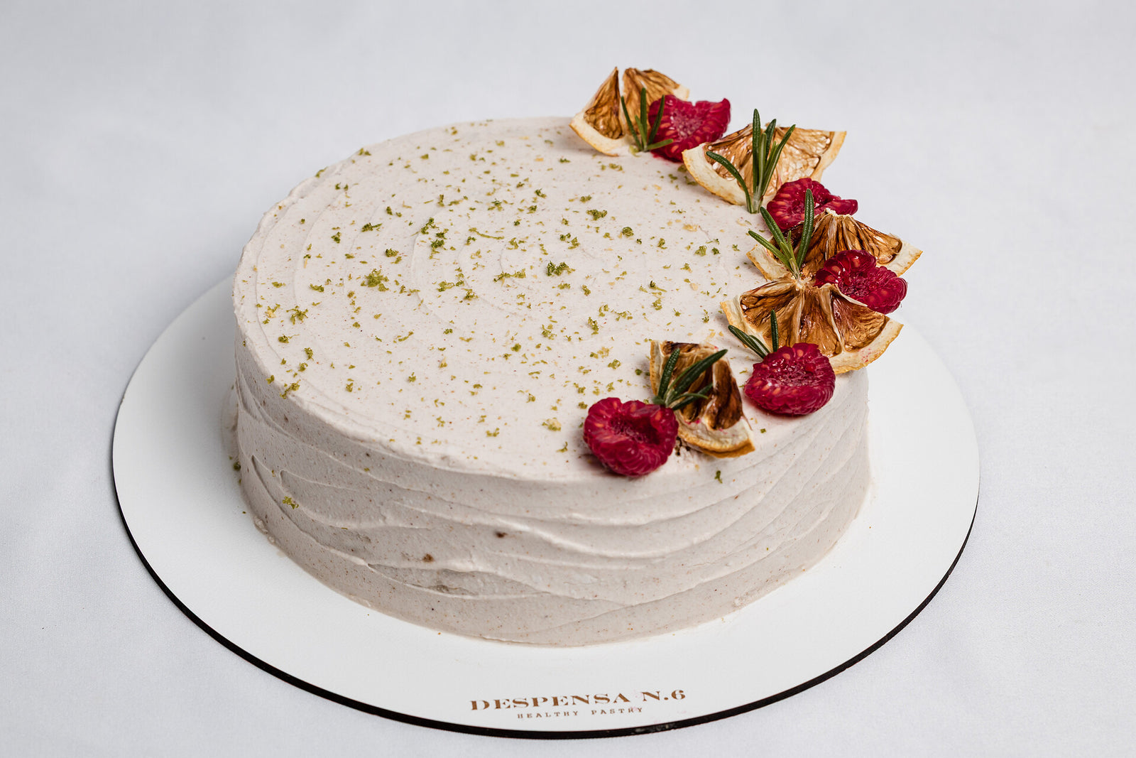 Bolo vegan sem glúten de limão com creme de coco